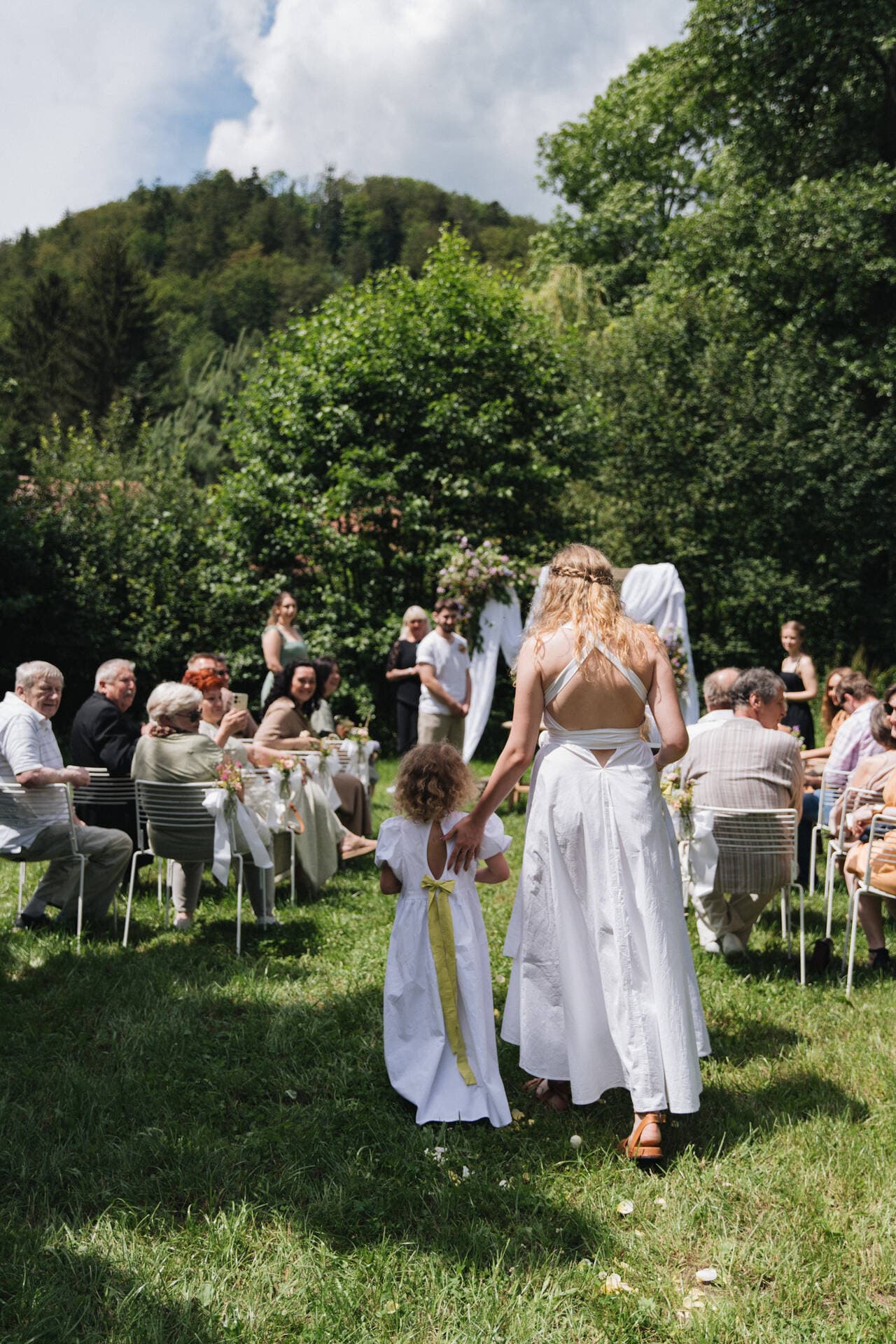 Svatba V Bezovém Údolí